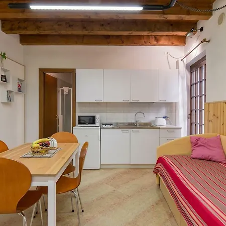 Apartment La Casa Della Bouganville *